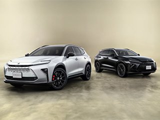 クラウン（エステート）に、クラウン誕生70周年を記念した特別仕様車を設定