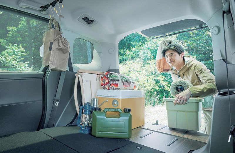 シートアレンジで乗車＆荷室スペースをフレキシブルに活用。大きめの荷物も積み込みラクラク。